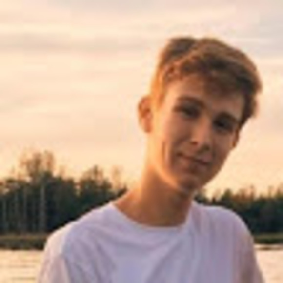 Meet your Posher, Carson - Picture 1 of 1